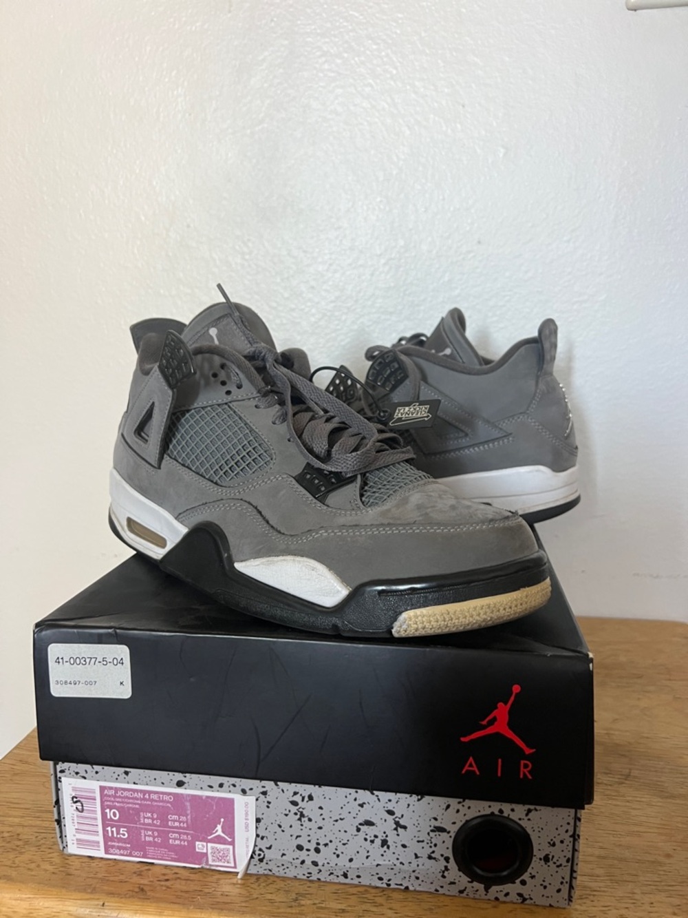 Jordan Men's Retro Sneakers - Gray